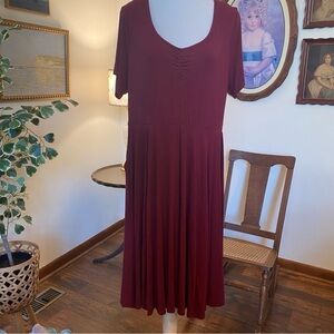 Torrid • Super Soft Burgundy Short Sleeve T Shirt Midi Dress • Like New Size 0X